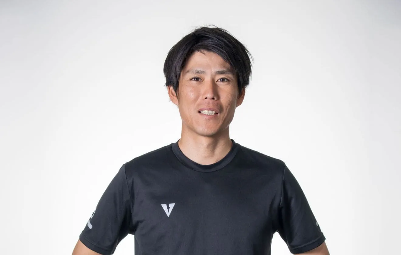屋比久 翔太